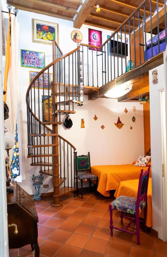 Le Streghe Rooms E Art,Centralissimo Con Garage Su Richiesta Λιβόρνο Εξωτερικό φωτογραφία